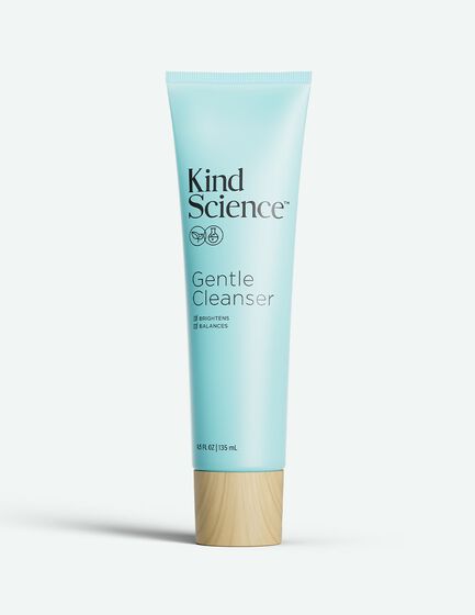 Gentle Cleanser – Image 1 of 3